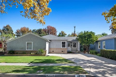 A home in Reseda