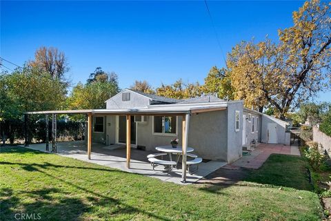 A home in Reseda