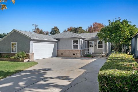 A home in Reseda