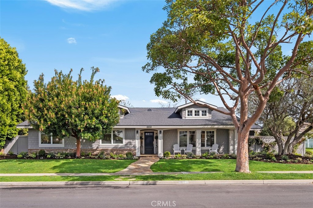 1900 Holiday Road