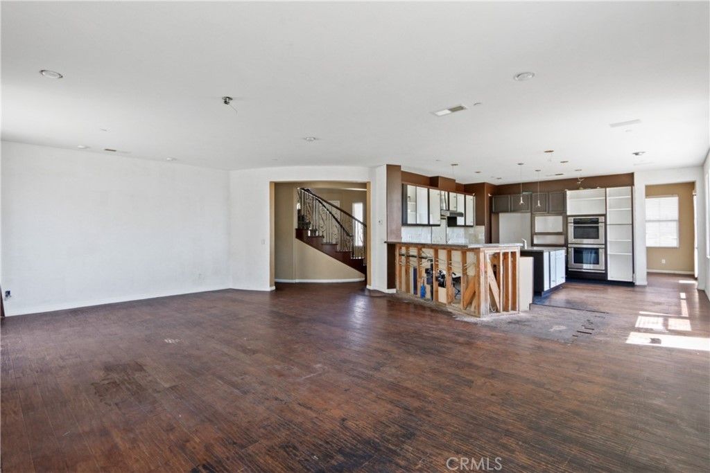 listing image 130727926296036448809