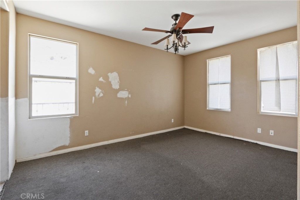 listing image 130729271001895421752