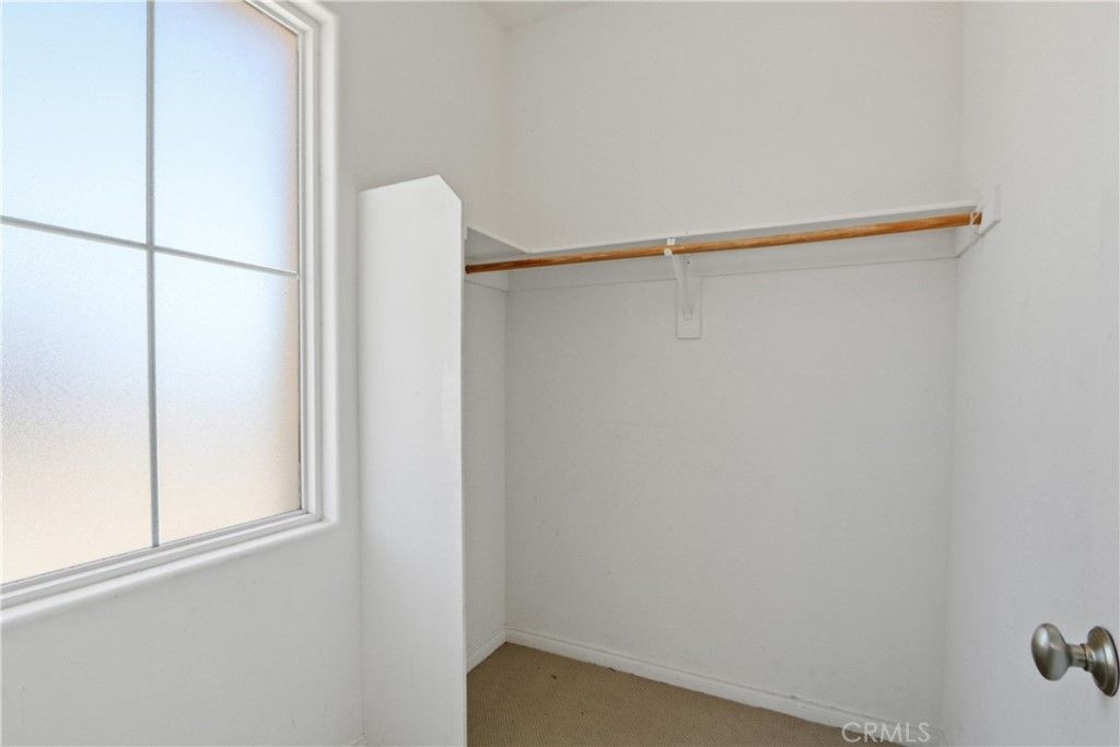 listing image 130729453734994745478
