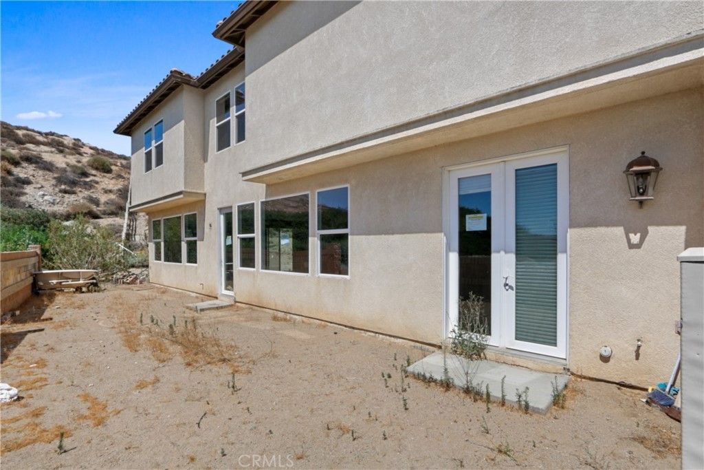 listing image 130729520701279853002