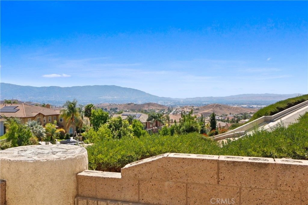 listing image 130727108370301518046