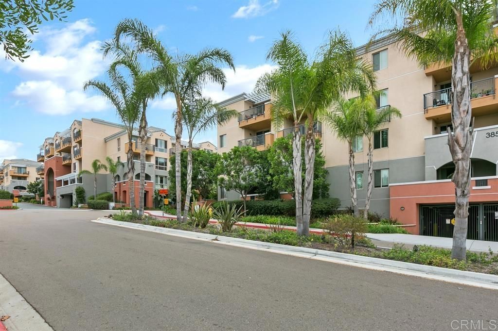 listing image 130729239631092079038