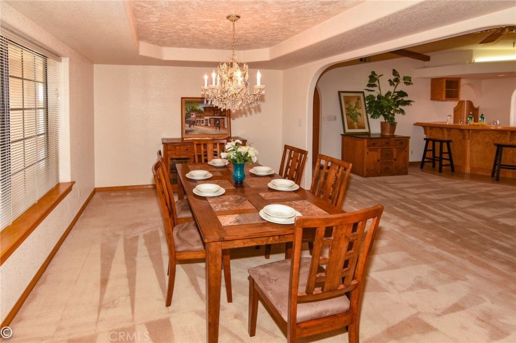listing image 130720608980415082937