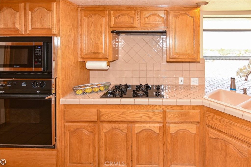 listing image 130728458550806118196
