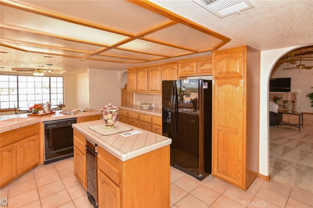 listing image 130722140972052550222