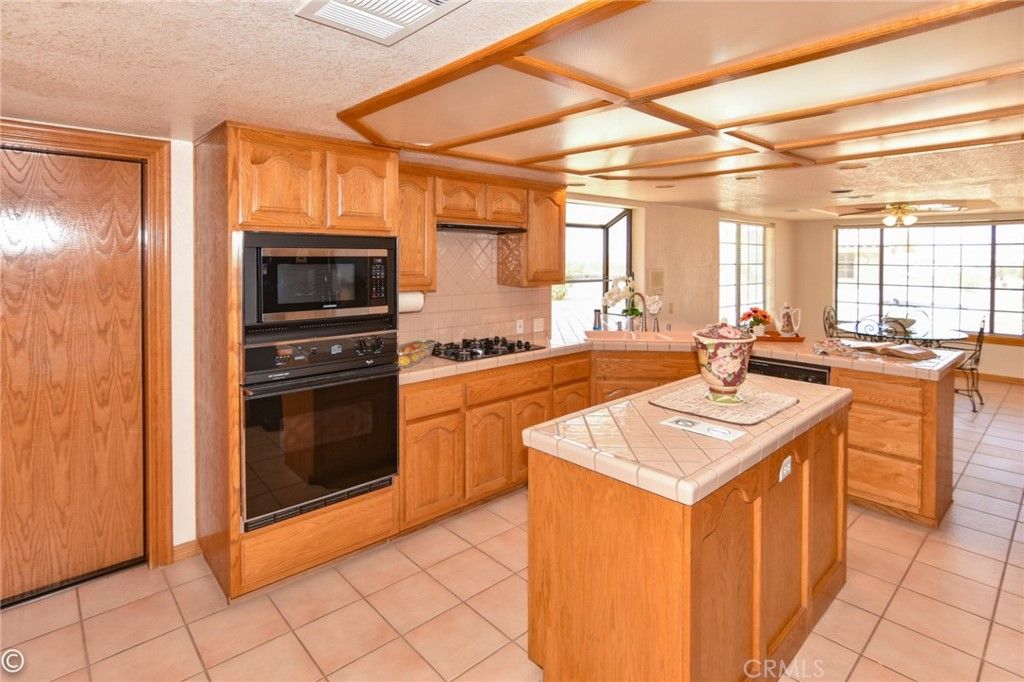 listing image 130722585474513768962