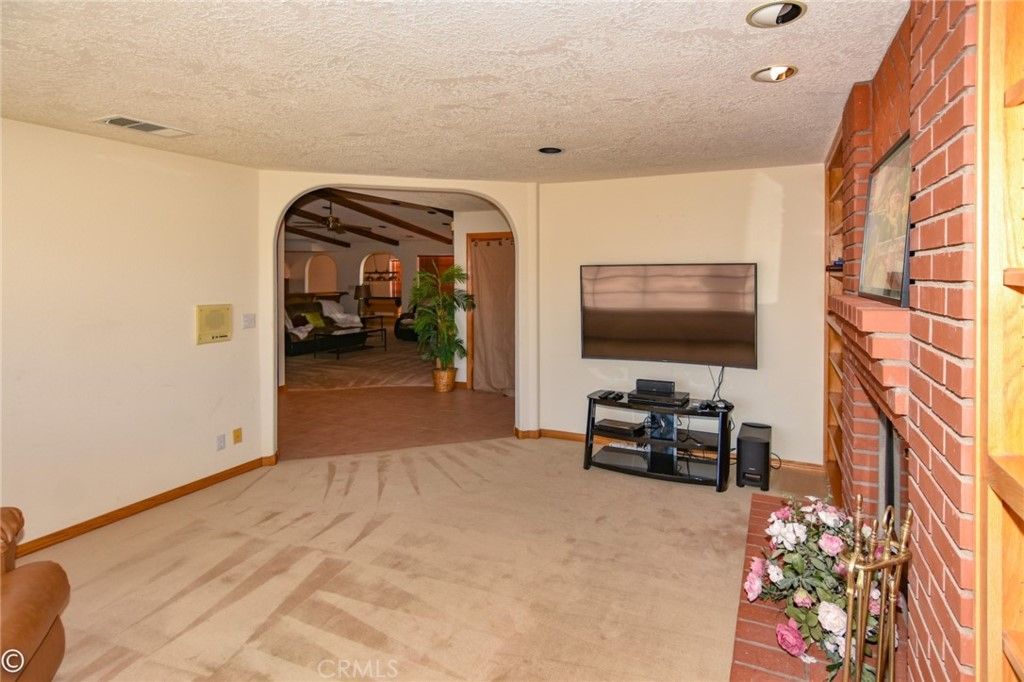 listing image 130728707850503347124