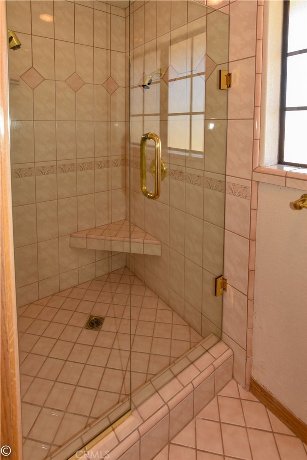 listing image 130728639836846211469