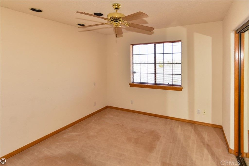 listing image 130724127468210393193