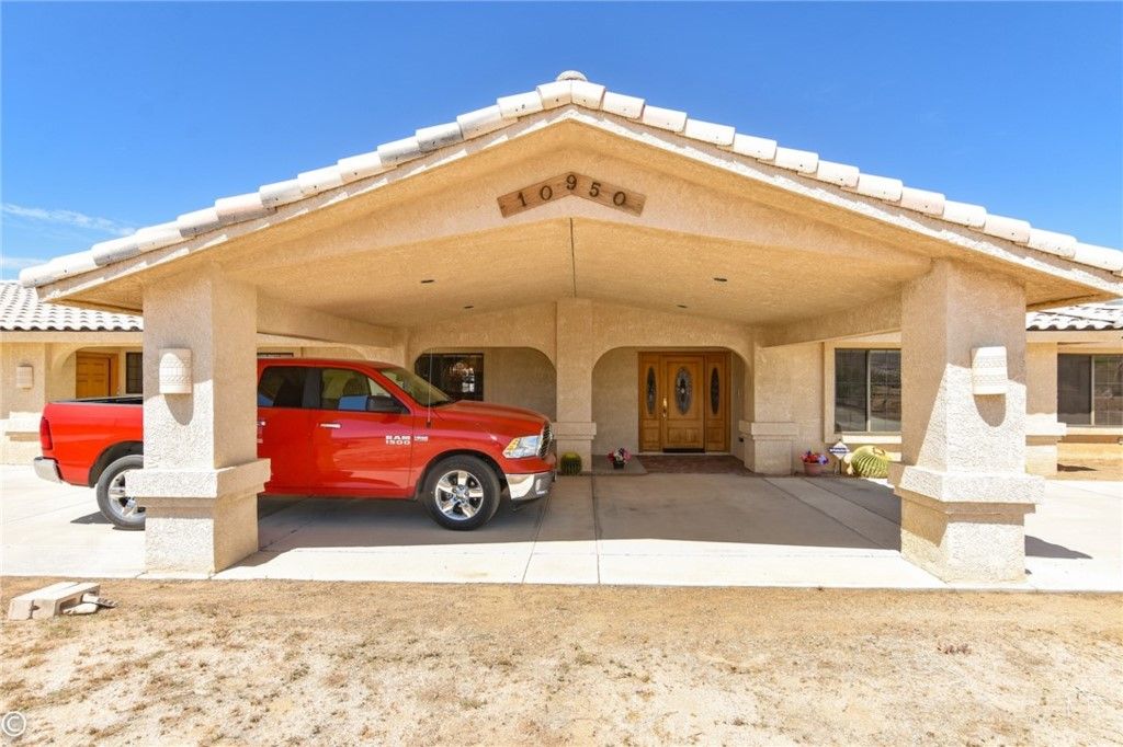 listing image 130720328235003015192
