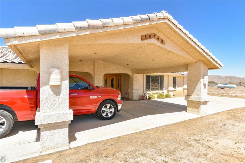 listing image 130729764294158238813