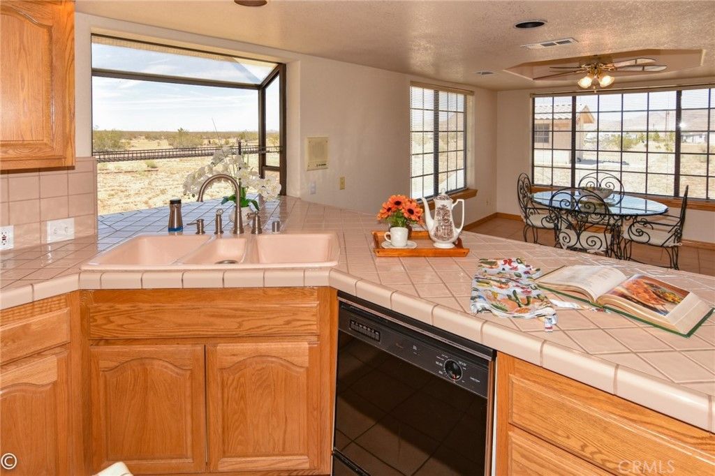 listing image 130721496050138657743