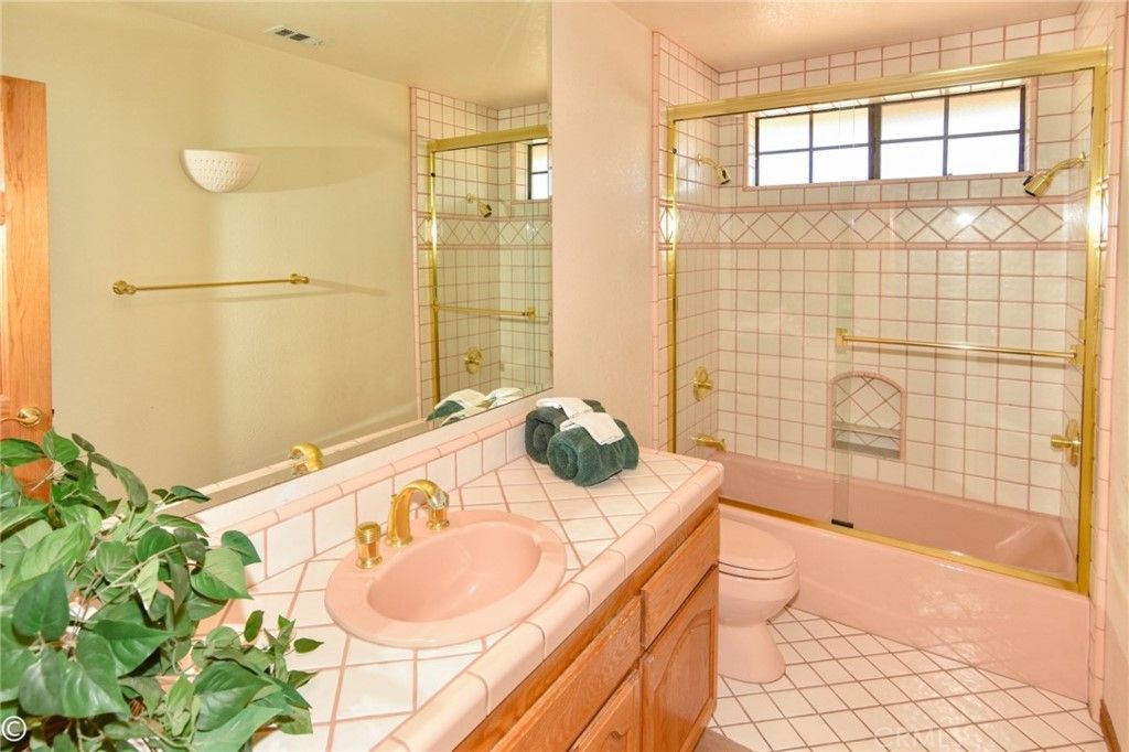 listing image 130727289457834773100