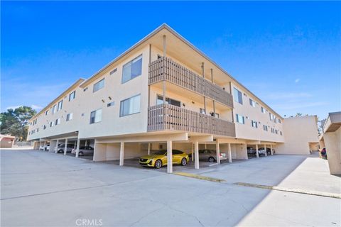 A home in Lomita