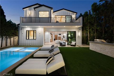 A home in Studio City