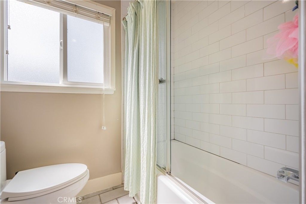 listing image 130724445775915453029