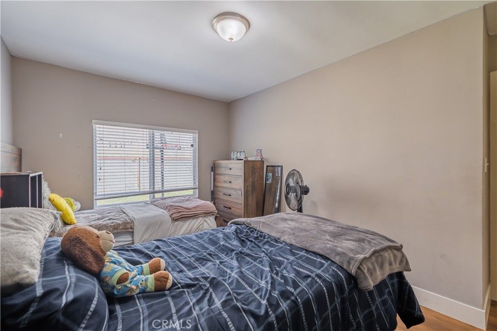 listing image 130726769064955530298