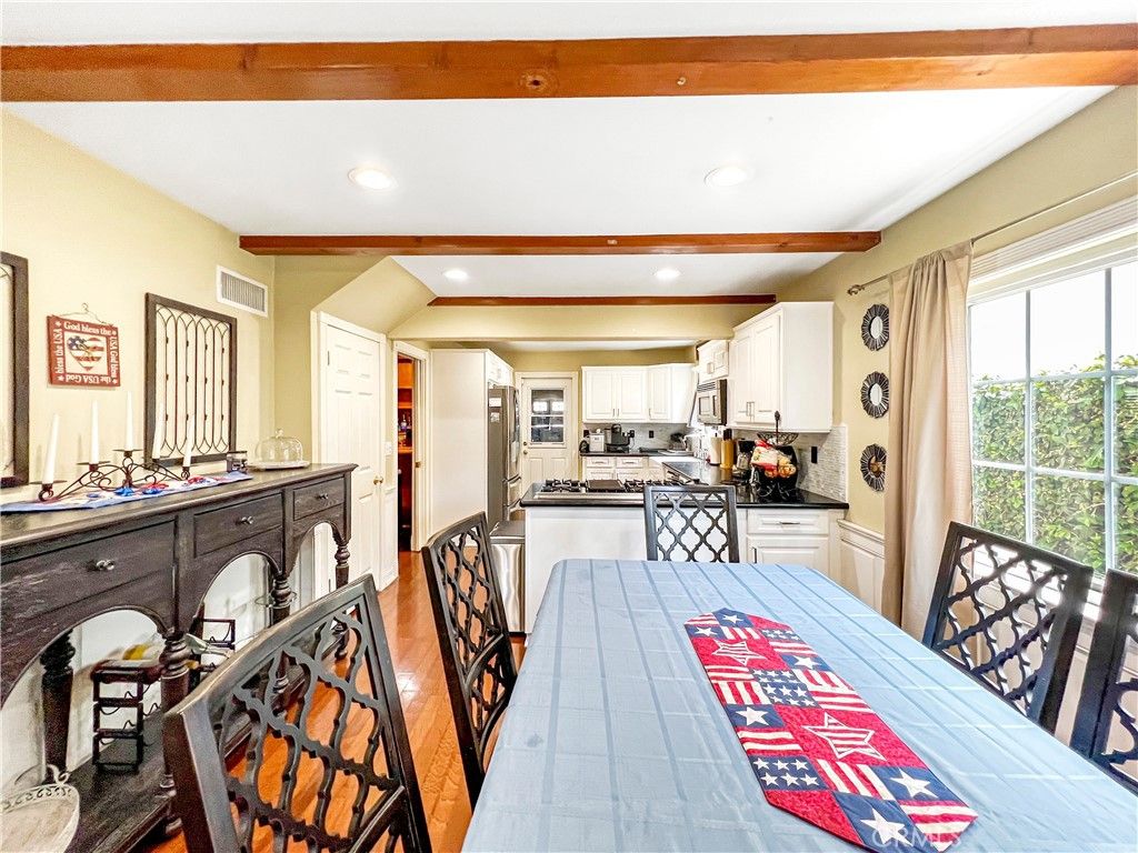 listing image 130722252016519515569