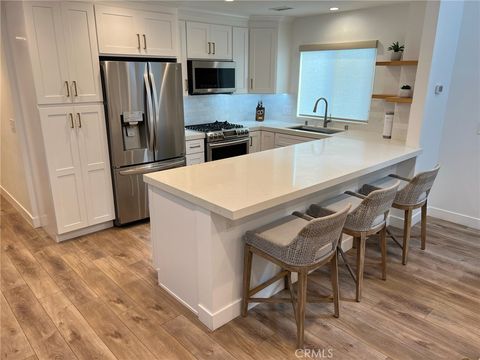 123 36th B Newport Beach CA 92663