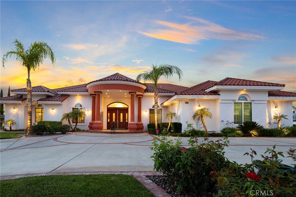 listing image 130726591085931656889