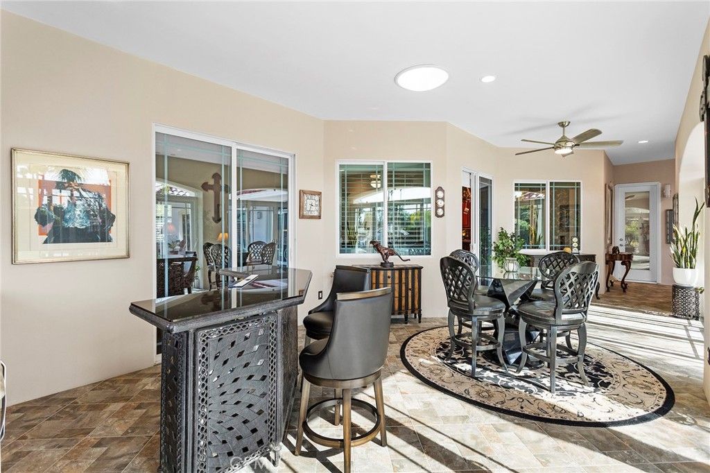 listing image 130721209155189205848