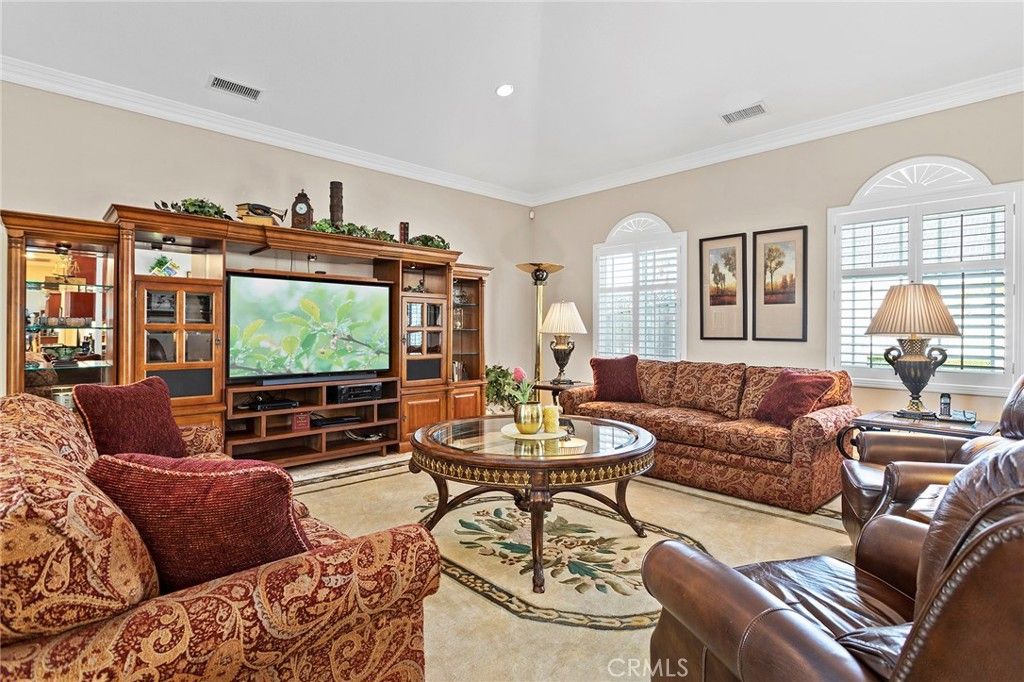 listing image 130727640875891020724
