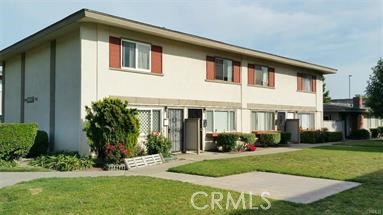 Price Reduced-Excellent Opportunity End Unit Inside Track Location close to Pool Townhouse Featuring 2 Bedroom Living Room Dining Room Open Patio Cozy Kitchen Detached Garage Washer & Dryer Hook Ups Association Pool & Spa Club Hose Short Distance to Downtown Tustin Close To Sopping Malls and Freeways