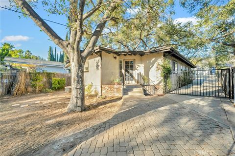 A home in La Crescenta