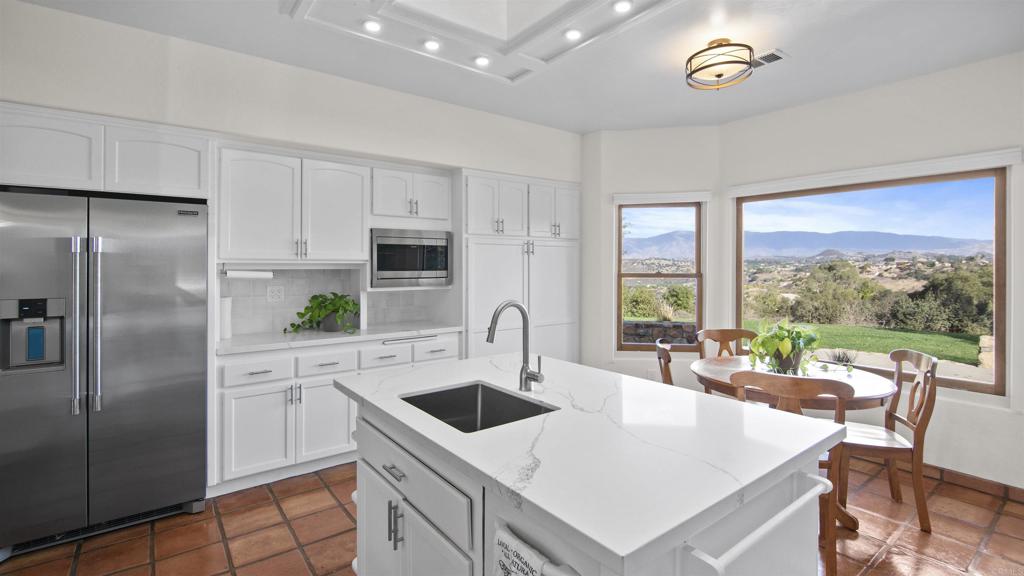 12494 Palos Tierra Road