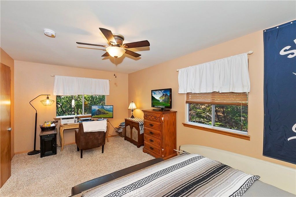 listing image 130729156266033504020