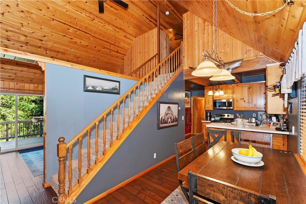 listing image 130726220669662040377