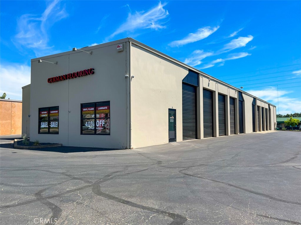 Great location fronting onto Skyway with strong signage, easy access, and ample parking. Recently completed exterior improvements with additional interior improvements available. Right off Hwy 99 and adjacent to many large retailers.