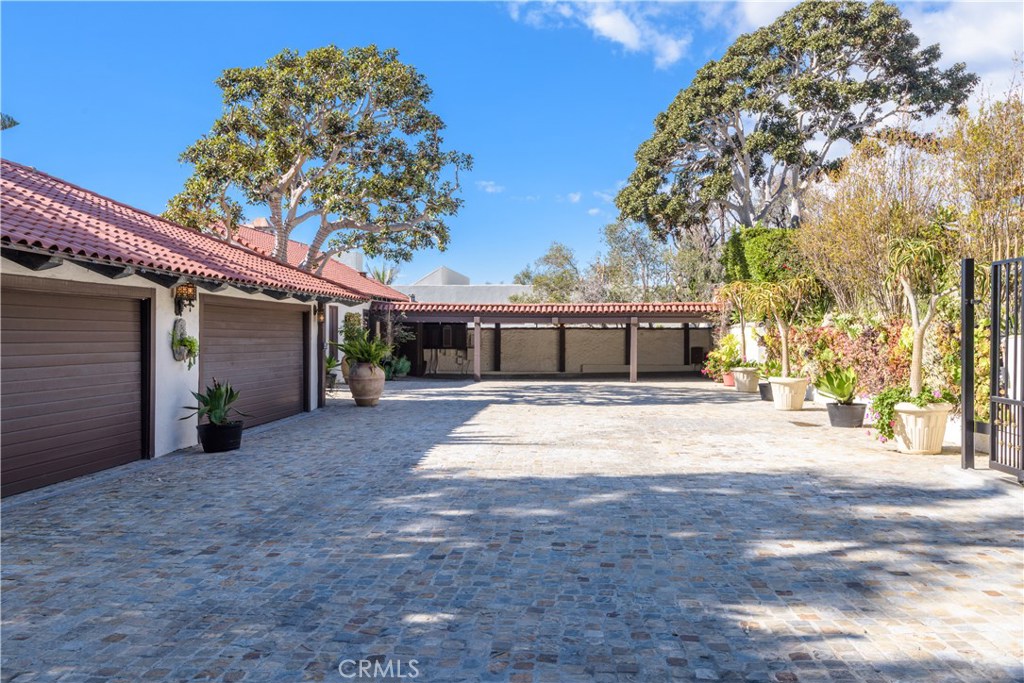 The Village (VIL) - Residential