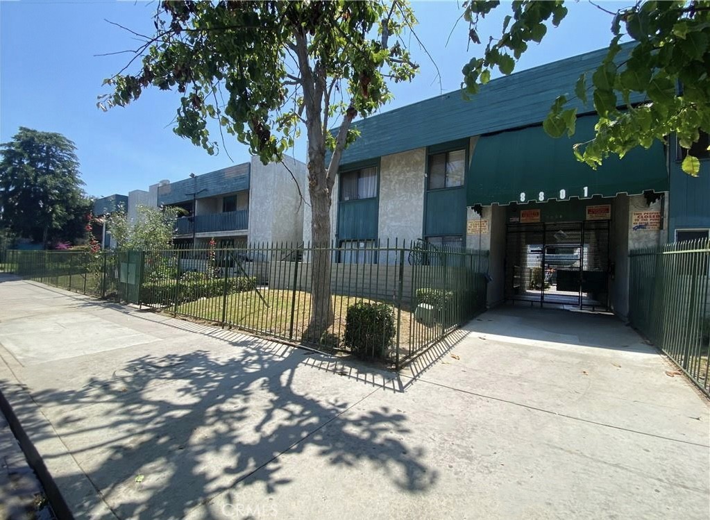 View Panorama City, CA 91402 condo