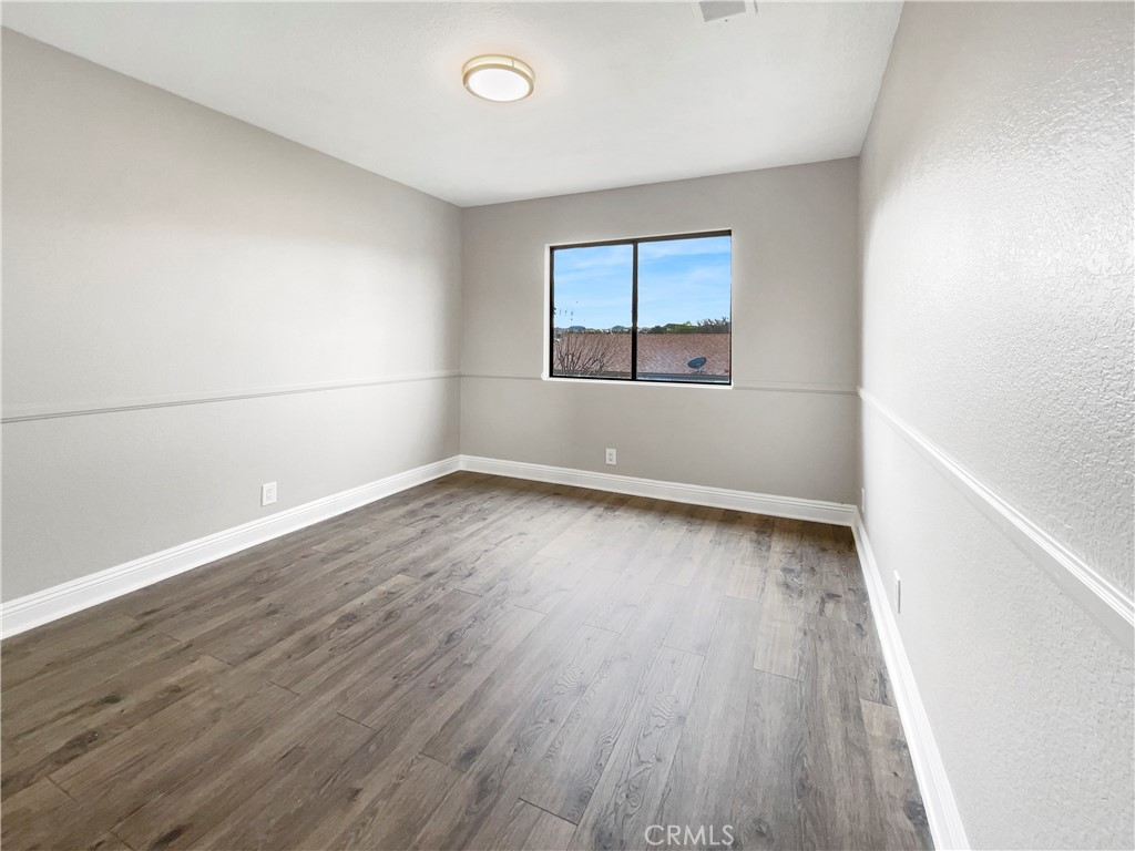 Photo 5 of 24 of 29641 Melitta Road house