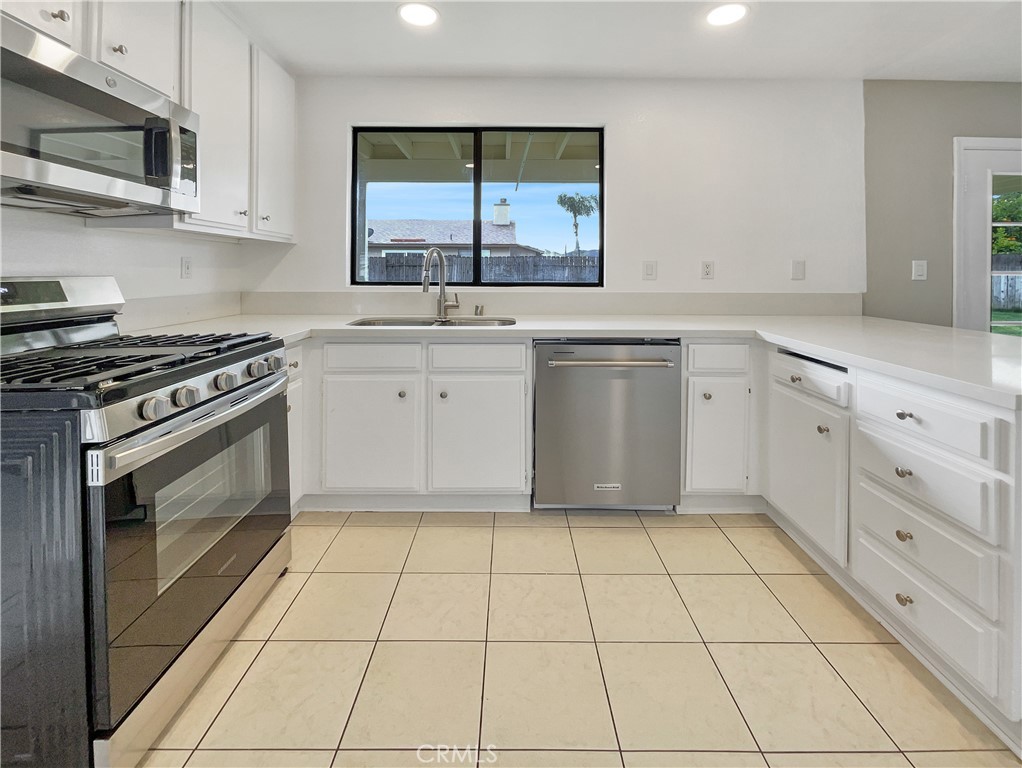 Photo 10 of 24 of 29641 Melitta Road house