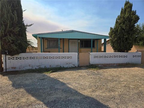 Photo of 36614 Leona Street #U1-2, Barstow, CA 92311 (MLS # HD24189291)