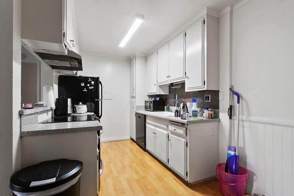 1030 W Macarthur Boulevard 93