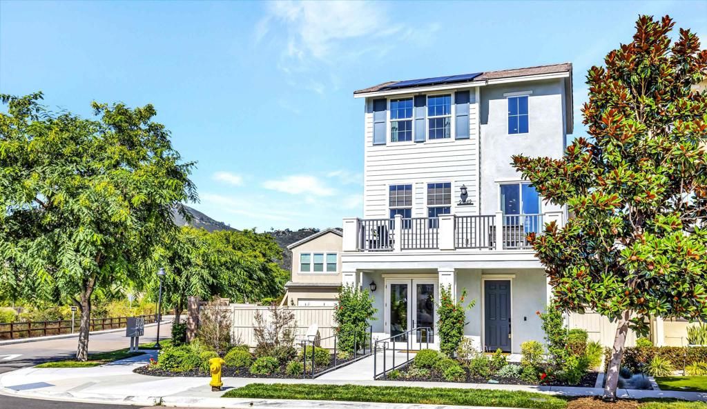 listing image 130723572836660148211
