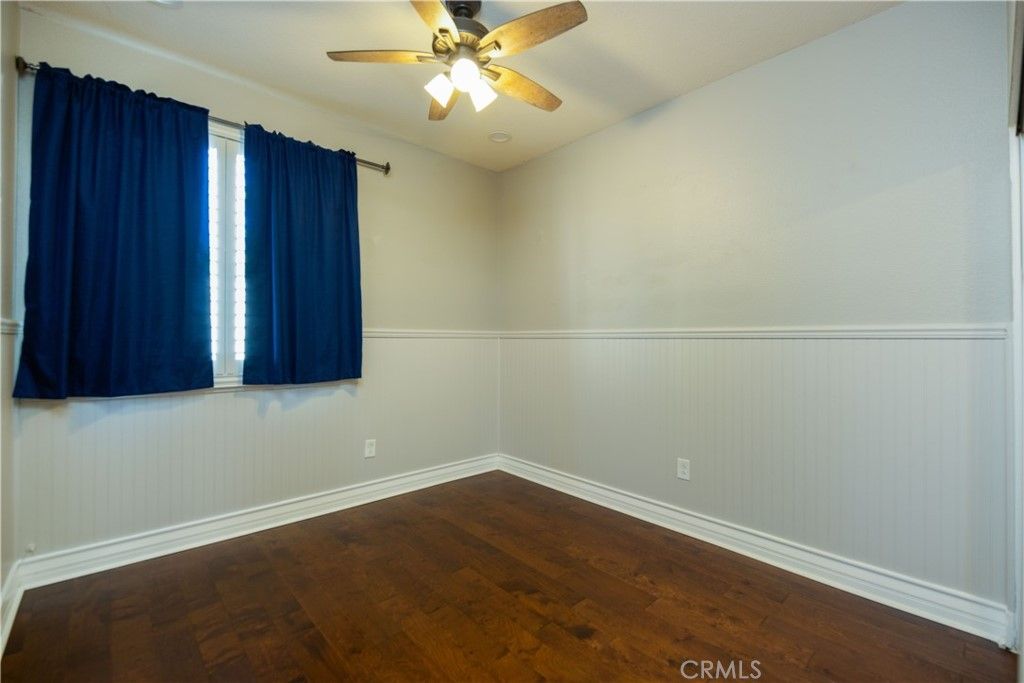 listing image 130727396449647828989