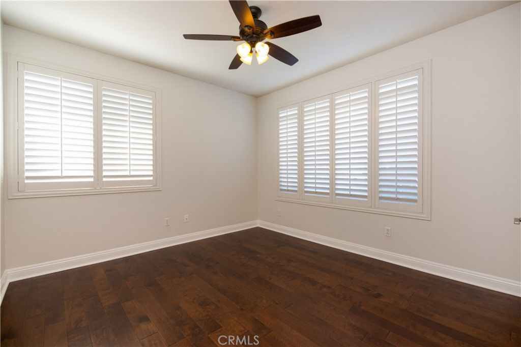 listing image 130727780356172641772