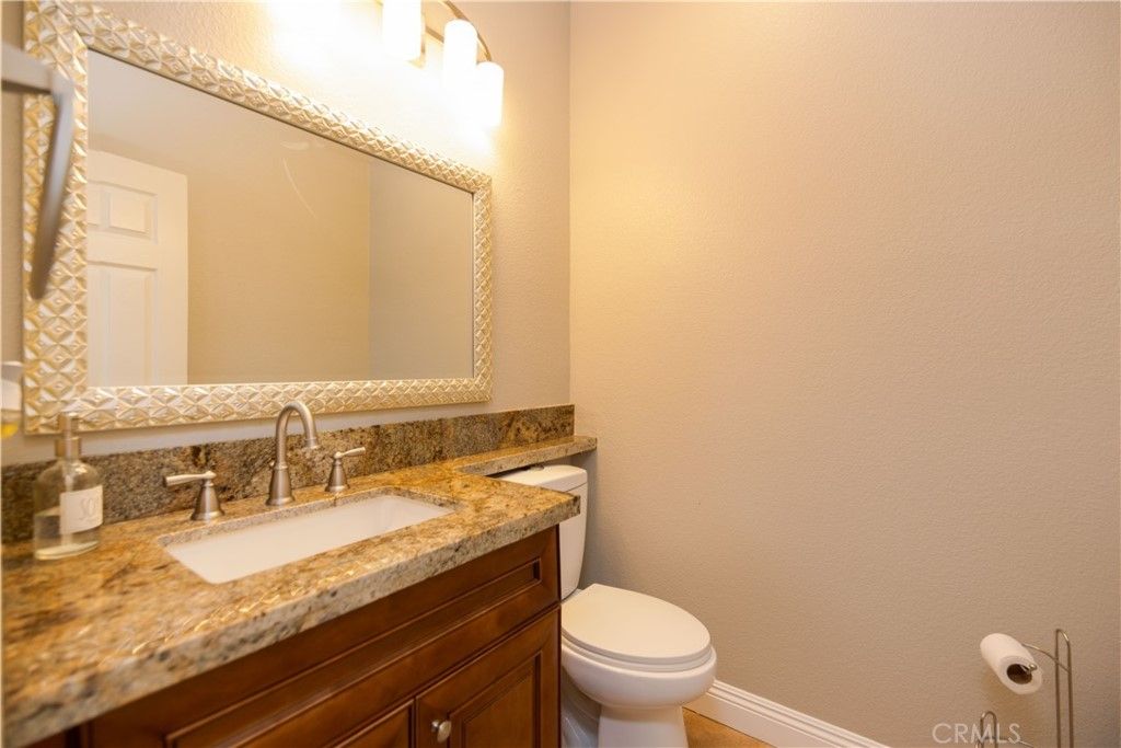 listing image 130728534827733221025