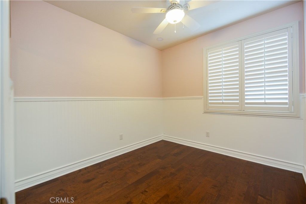 listing image 130720384290883191997