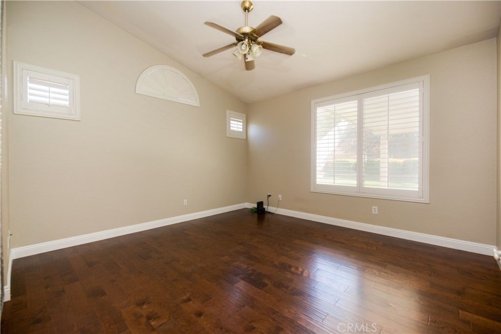 listing image 130723193444980041153