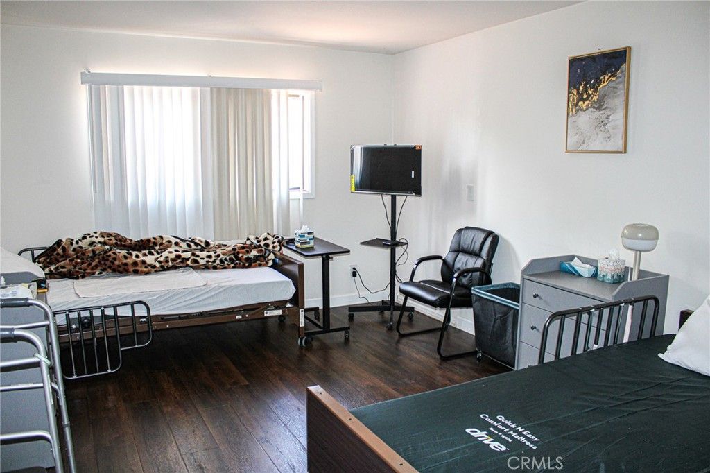 Photo of 16210 Halsey Street, Granada Hills, CA 91344 (MLS # GD25081748)