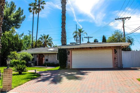 Photo of 16210 Halsey Street, Granada Hills, CA 91344 (MLS # GD25081748)